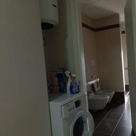 Ani Shkembi Kavajes Apartmán Durrës