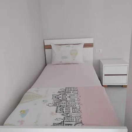 Ani Shkembi Kavajes Apartment *